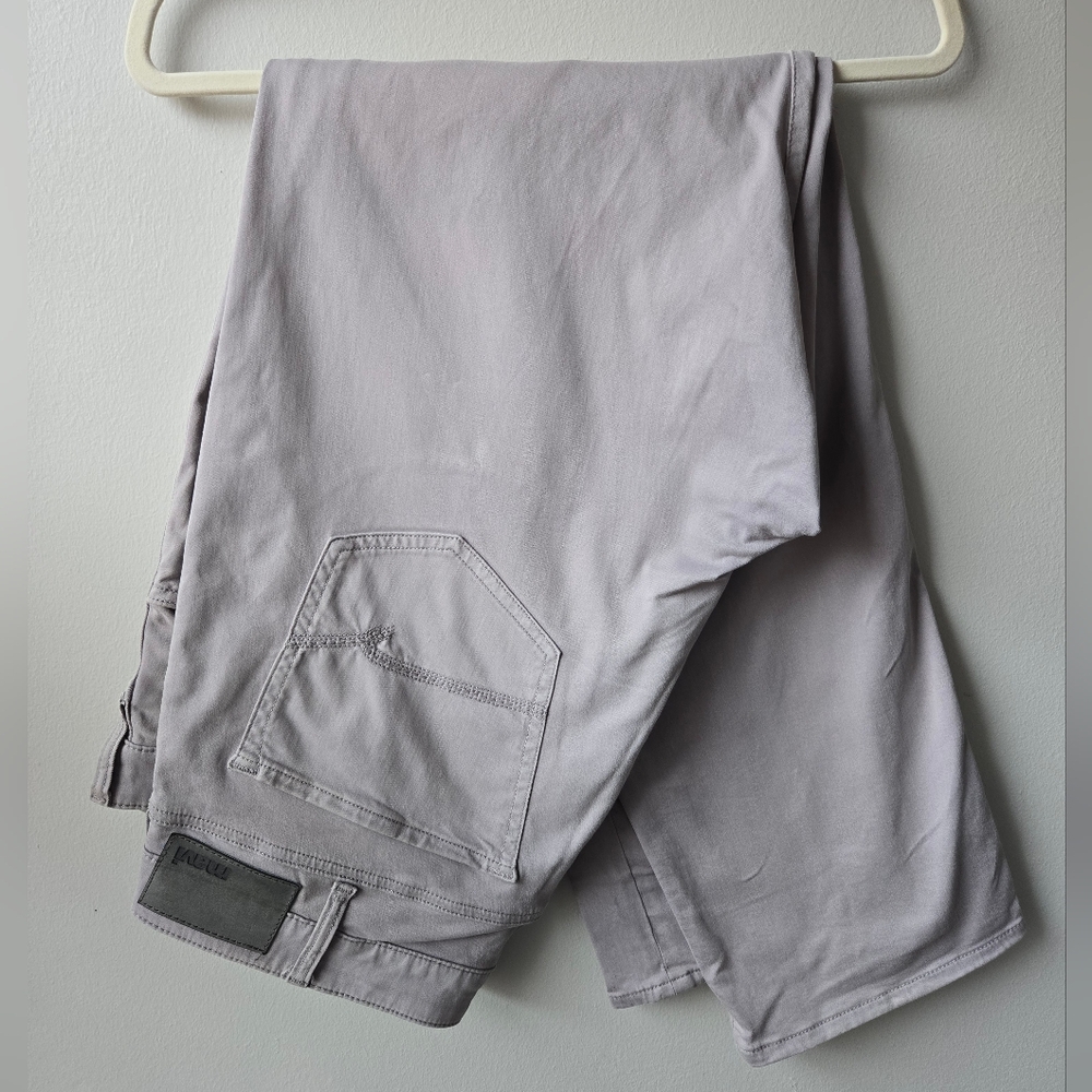 Mavi Men's Chinos in Light Gray